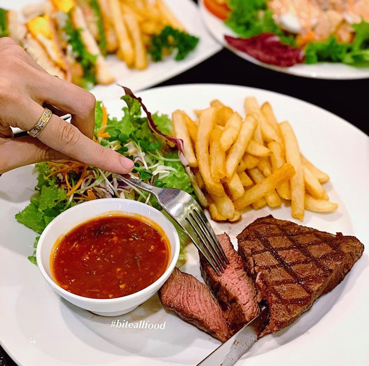 Ảnh: @biteallfood.