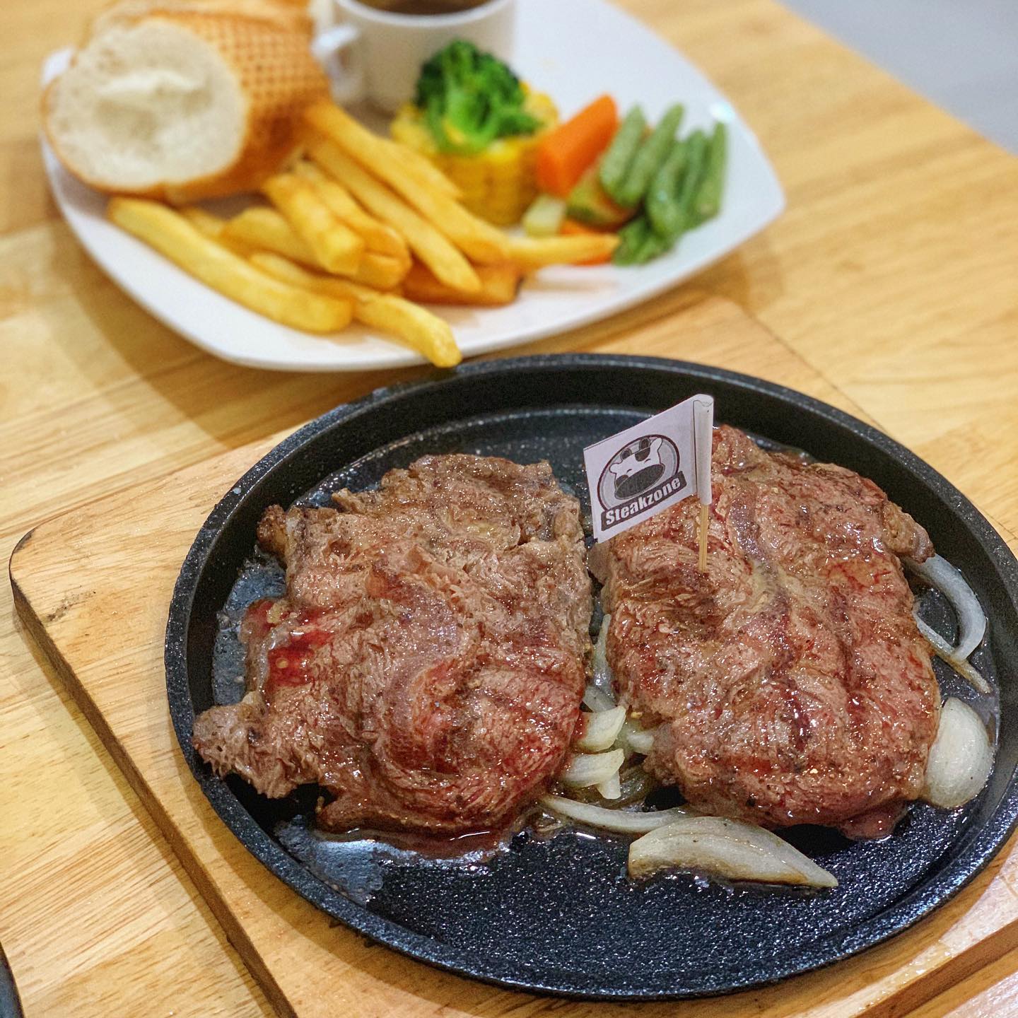 Tuy là quán bò bình dân, các món vẫn chỉn chu ở mức độ nhất định. Ảnh: @ t.beatrix_