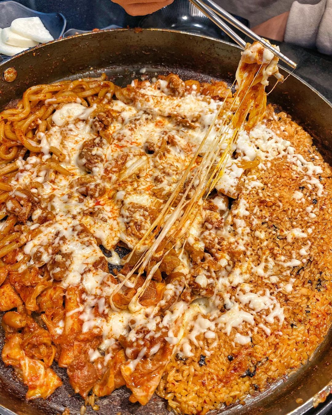 Phần Dakgalbi hấp dẫn. Ảnh: @ngocsfood.