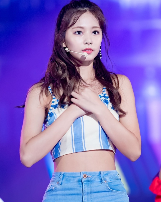 Vận động mọi khi có thể bạn nhé. Ảnh: @tzuyu.x_.