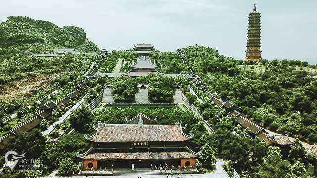 Chùa Bái Đính - Tràng An - Ninh Bình là điểm đến được nhiều du khách lựa chọn trong dịp đầu năm mới 2022