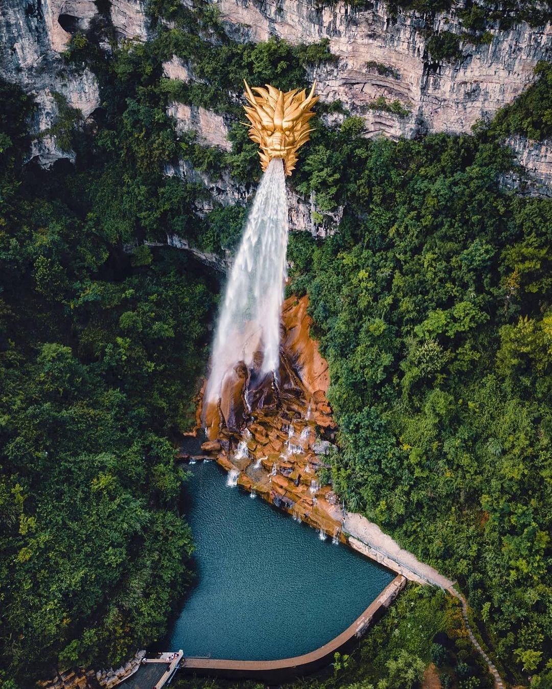 Thành phố Quý Dương, tỉnh Quý Châu. Ảnh: @forest_lin2