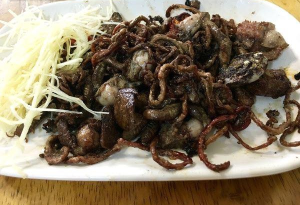 Ruột cá sữa chiên xém