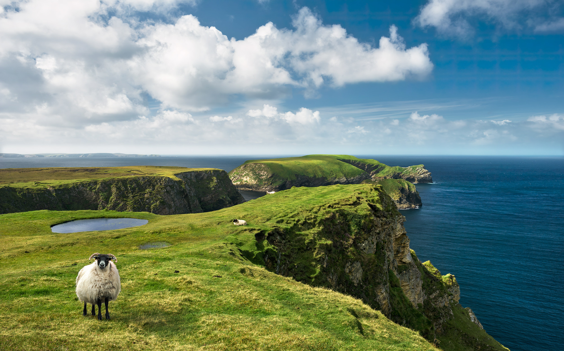 Quang cảnh yên bình ở Ireland