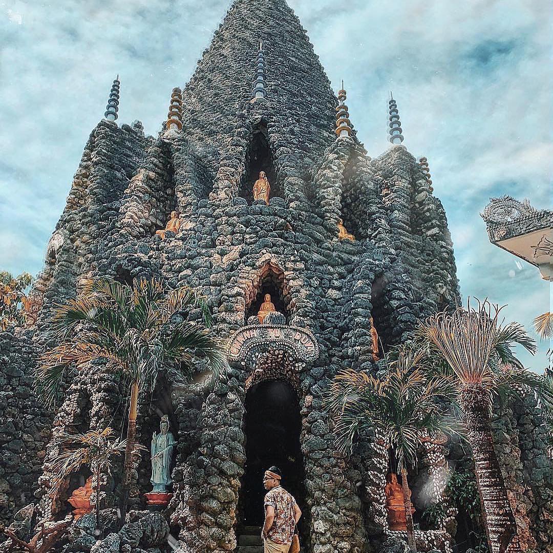 Tháp Bảo Tích độc đáo của chùa Ốc, là điểm check-in của nhiều bạn trẻ. Ảnh: @cuongkhii