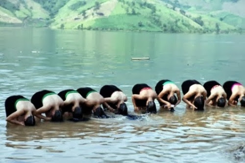 Lễ hội gội đầu của dân tộc Thái ở Mộc Châu