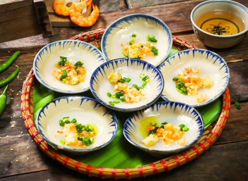 Món bánh bèo quán Chi khiến những ai ăn một lần đều nhớ mãi và thường xuyên quay lại