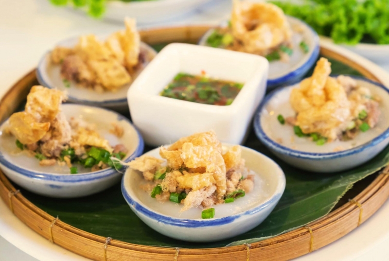 Bánh bèo ở quán Sương cũng là một lựa chọn hoàn hảo dành cho bạn