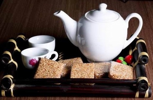 Nếu được ngồi ăn và uống trà với bạn tri kỷ, tâm giao thì không còn gì vui hơn phải không nào