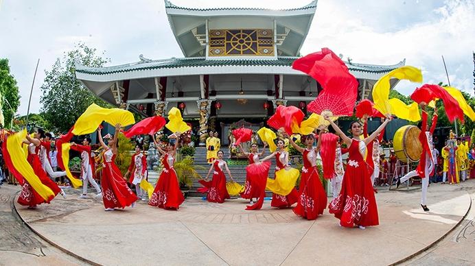 Nghi lễ vía Bà Chúa Xứ gồm có 4 lễ chính
