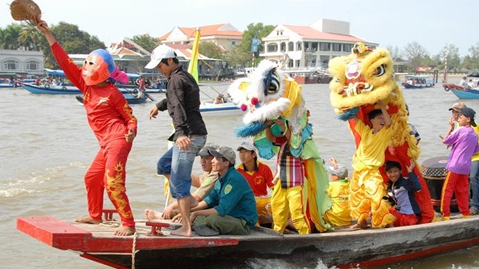 Lễ Tống Ôn là tục lễ có truyền thống lâu đời ở vùng đất Nam Bộ