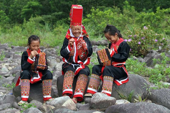 Dân tộc Dao tại Hà Giang có rất nhiều lễ hội thú vị nên trải nghiệm Ảnh: Báo Quảnh Ninh