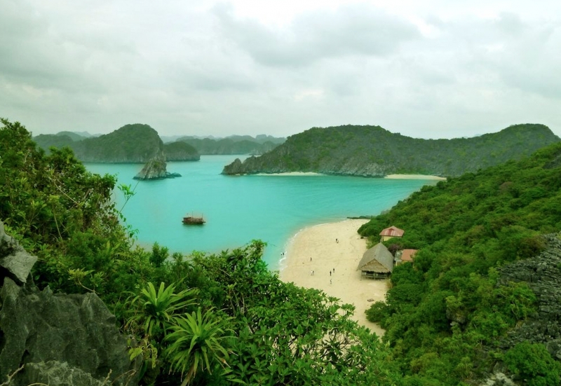 Đảo Khỉ nhìn từ trên cao xuống khu Monkey Resort (Nguồn ảnh: ST)