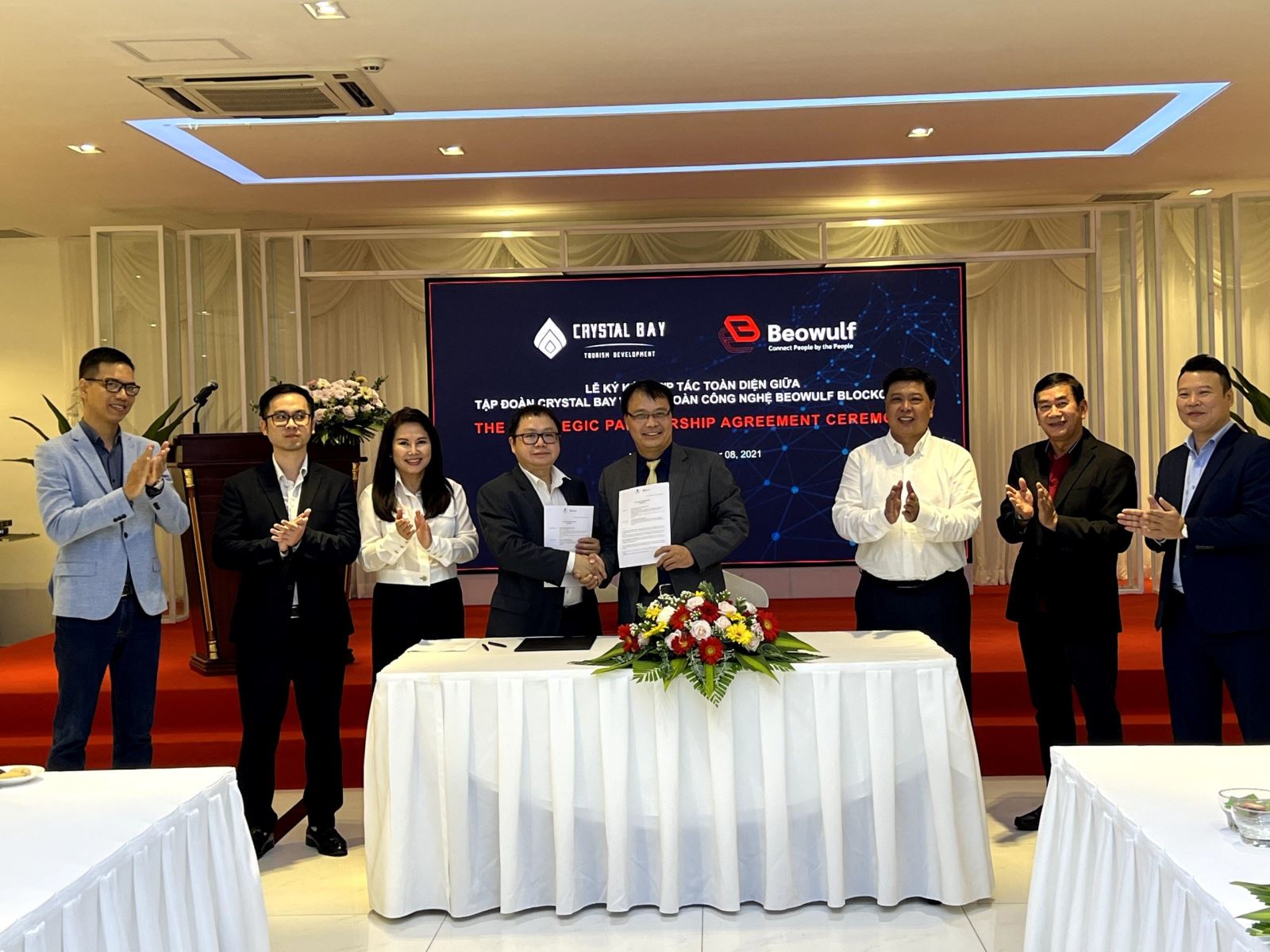 Lễ ký kết hợp tác toàn diện giữa Crystal Bay và Beowulf Blockchain xây dựng nền tảng giao dịch trực tuyến NFT cho lưu trú khách sạn và du lịch