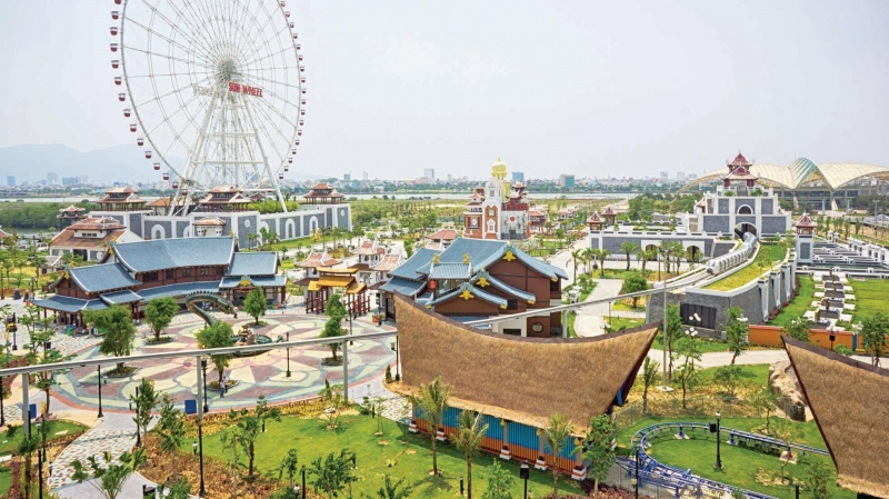 Asia Park được mệnh danh là “công viên của những kỷ lục” trải dài trên nền diện tích rộng rãi, thoáng mát