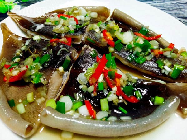 Món cá lồi xối mỡ nổi tiếng ở Mũi Né