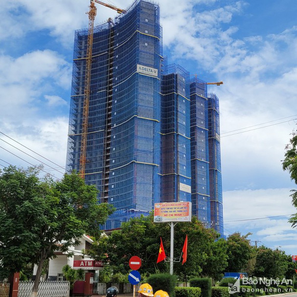 Công trình SunBay Park Hotel & Resort Phan Rang tại phường Mỹ Bình (TP. Phan Rang-Tháp Chàm) đang trong giai đoạn thi công