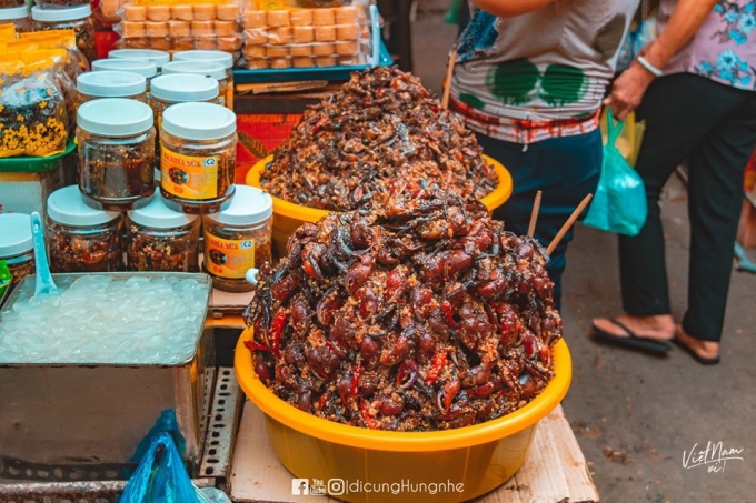 lang-thang-an-giang-lac-vao-thien-duong-am-thuc-cho-chau-doc-4ae05127