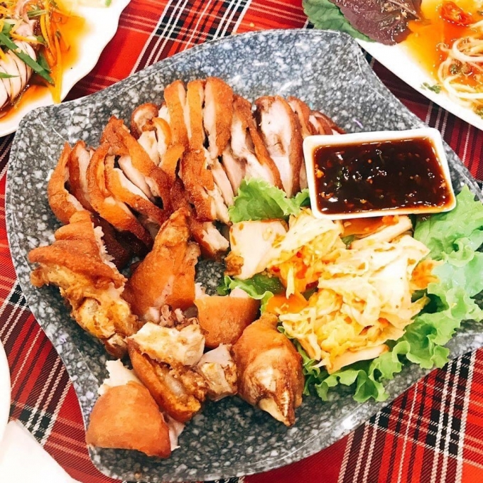 Các món gà ở đây cũng