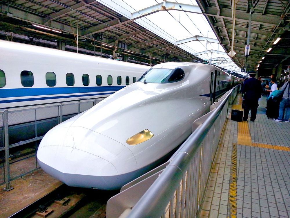 Trải nghiệm đi tàu shinkansen
