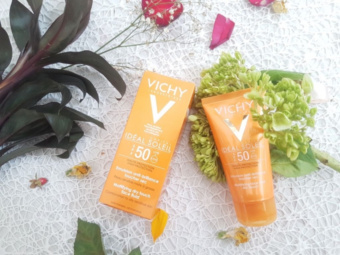 combo-kem-chong-nang-vichy-50ml-nuoc-tay-trang-la-roche-posay-danh-cho-da-nhay-cam-50ml-1