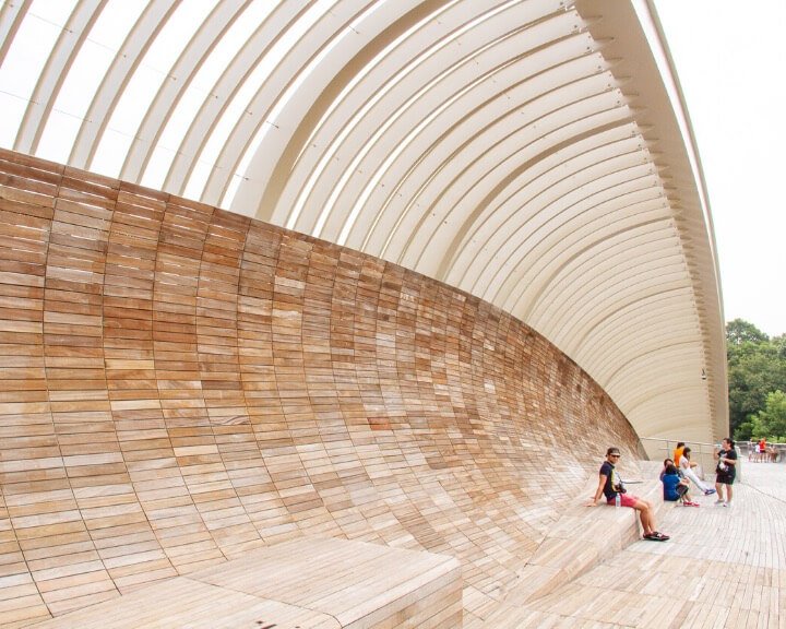 Lối đi bộ Henderson Waves đưa bạn lên trên những ngọn cây theo một trong những cách đặc biệt
