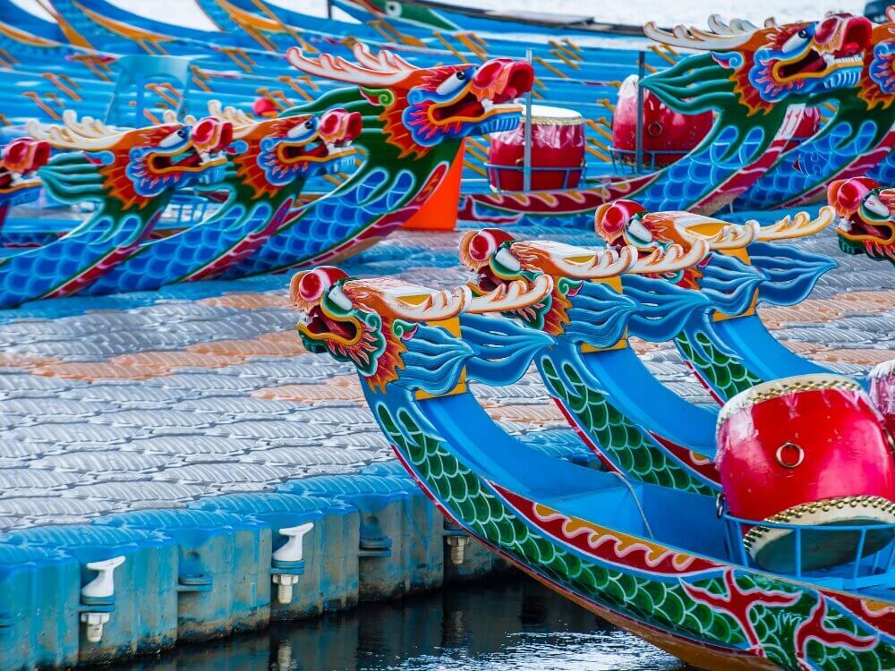 Lễ hội thuyền rồng là một trong những lễ hội truyền thống nổi tiếng nhất của Đài Loan