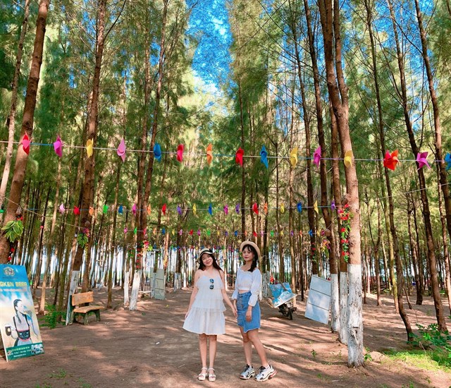 Thời điểm thích hợp nhất du lịch biển Hải Tiến là vào khoảng cuối tháng 4 đến đầu tháng 9 hằng năm