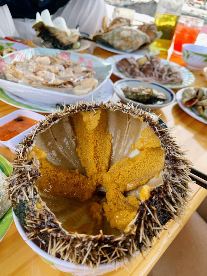Bobby Tăng Kim Thành miêu tả món này là 'Mặn, tươi, ngọt, béo ngậy'