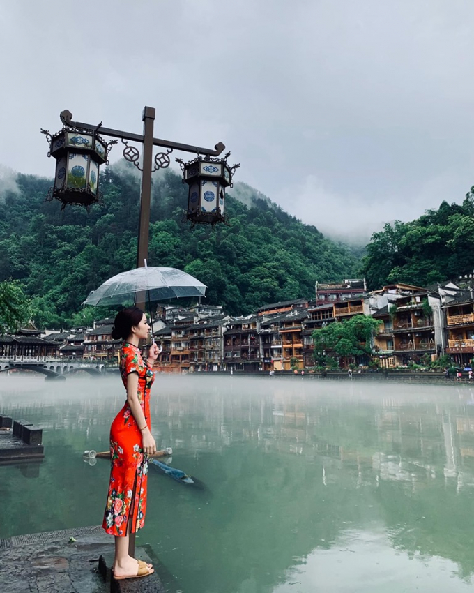 Vào thời điểm này, ngày bắt đầu sáng, thích hợp nhất để chụp. Khi mặt trời tắt, sương mù buổi sáng về cơ bản sẽ tan.