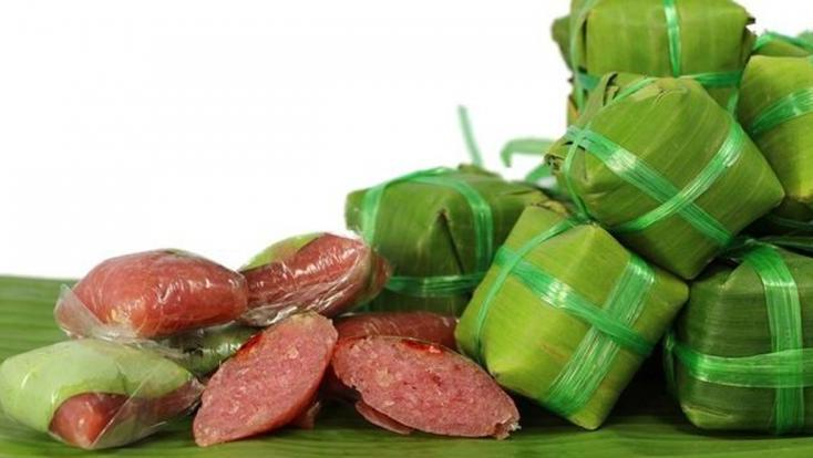 Nem chua Lai Vung là đặc sản làm quà cho dân nhậu được yêu thích