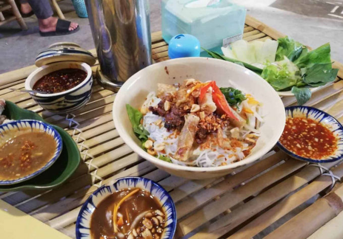 Ảnh: Bún mắm mê