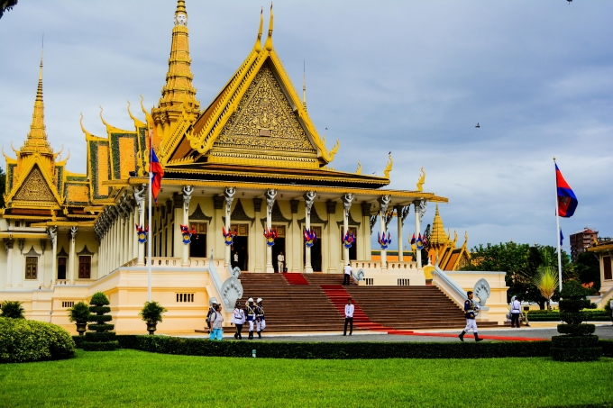 Thể hiện sự tôn kính với Hoàng gia xứ này khi bạn du lịch Campuchia nhé. Ảnh: Pixabay.