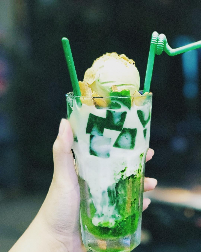 Món Thạch dừa lá nếp ấn tượng