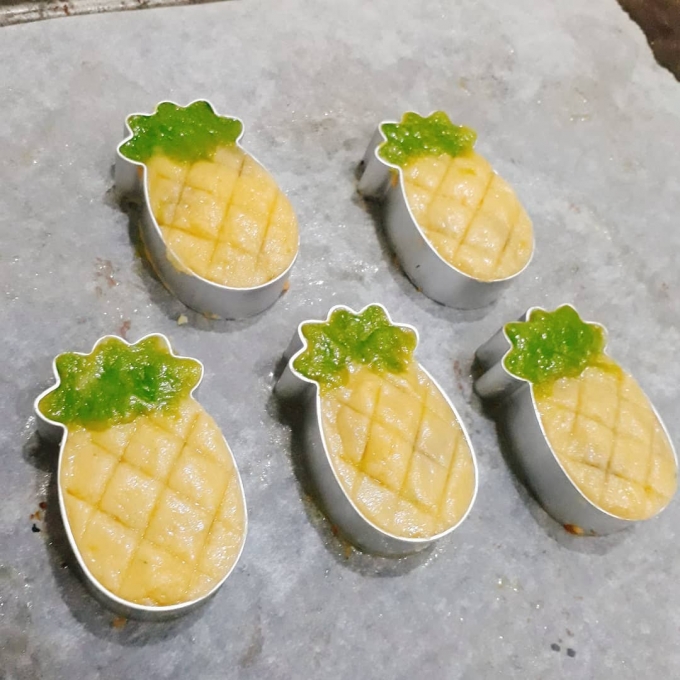 Hình dạng của chiếc bánh dứa được điều chỉnh để phù hợp với thị hiếu của các bạn trẻ