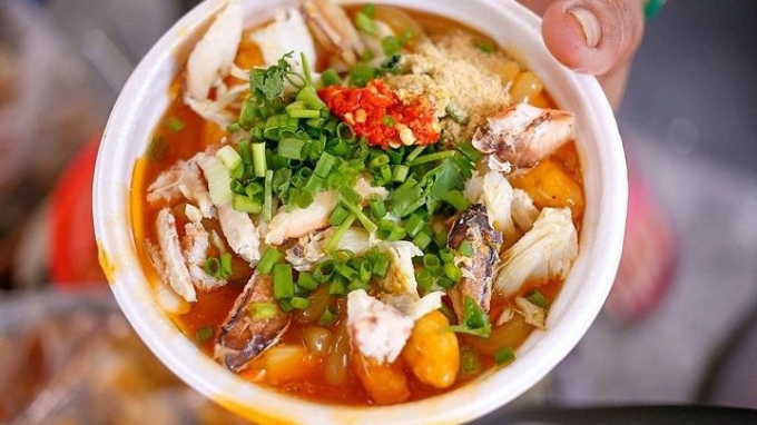 Bánh canh (35k) - Món ăn đường phố Sài Gòn