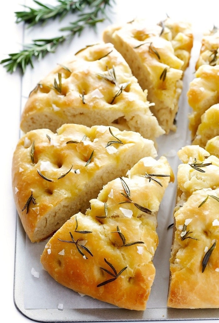 Bánh Focaccia Italy