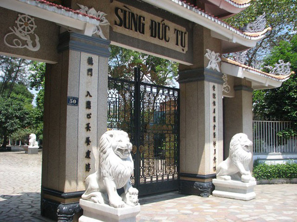 Chùa Sùng Đức - ngôi chùa cầu may nổi tiếng ở Sài Gòn