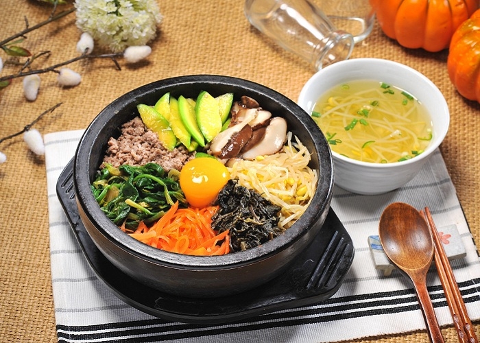 Cơm trộn Hàn Quốc, món ăn không thể bỏ qua khi đến đây