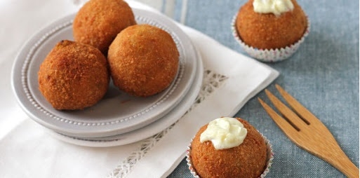 Gà chiên xù Bitterballen
