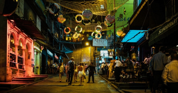 Buổi tối ở Lan Quế Phường Nguồn: Traveloka Blog