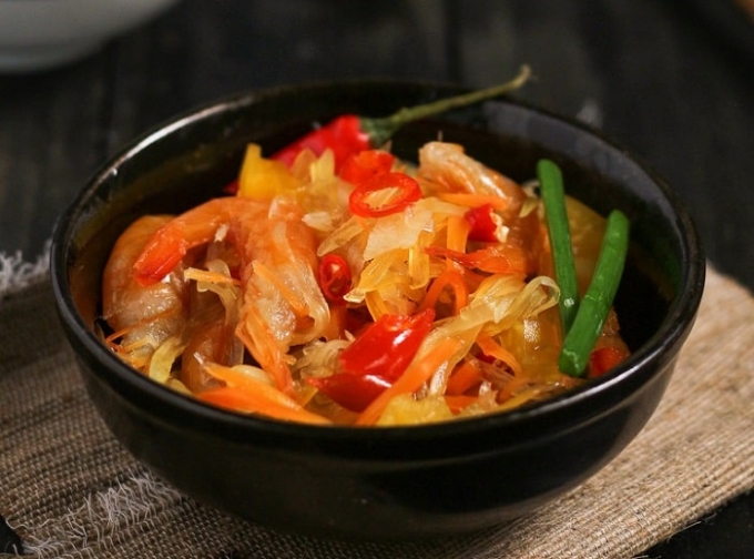 Mắm tôm chua - Đặc sản xứ Huế