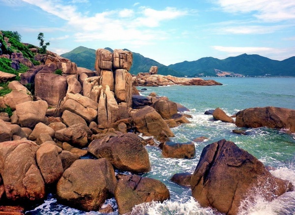 Hòn Vợ - Hòn Chồng, Nha Trang