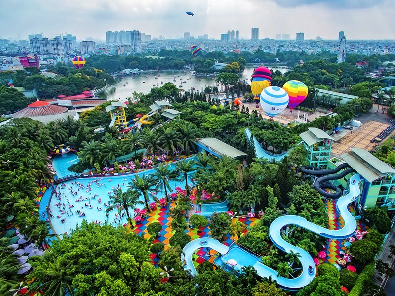 Công viên nước Đầm Sen