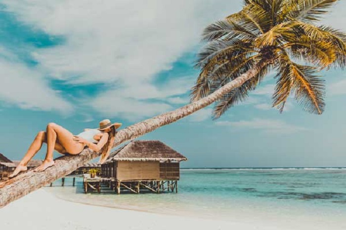 Đây là bãi biển duy nhất tại Maldives cho phép du khách mặc bikini. Ảnh: Maldives