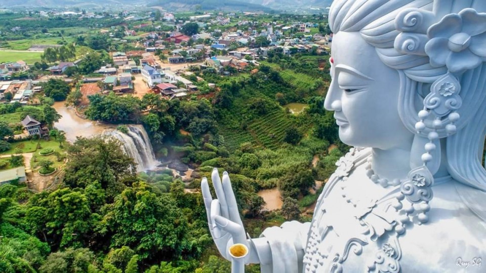 Chùa Linh Ẩn Đà Lạt là một ngôi chùa nổi tiếng ở Đà Lạt với kiến trúc ấn tượng và tiêu biểu
