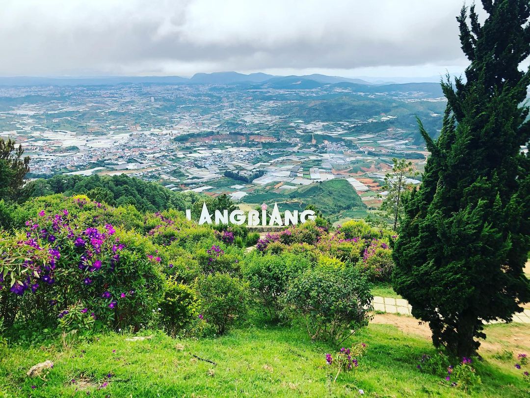 Núi Langbiang Đà Lạt
