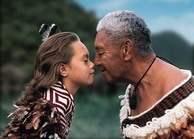 Kiểu chào trao cho nhau hơi thở của người Maori