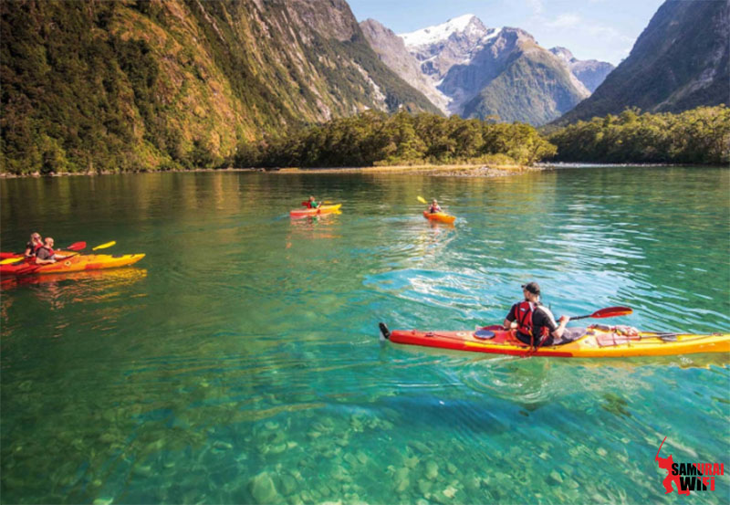 du-lich-kham-pha-vinh-milford-sound-cung-samurai-wifi
