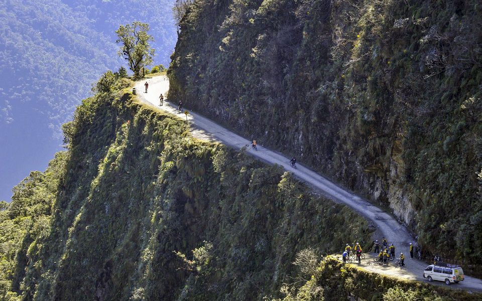 Đường North Yungas ở Bolivia được mệnh danh là “Con đường Tử thần”